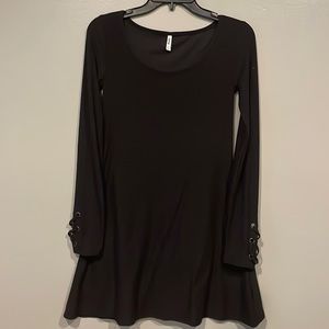 Long sleeve black Mudd dress